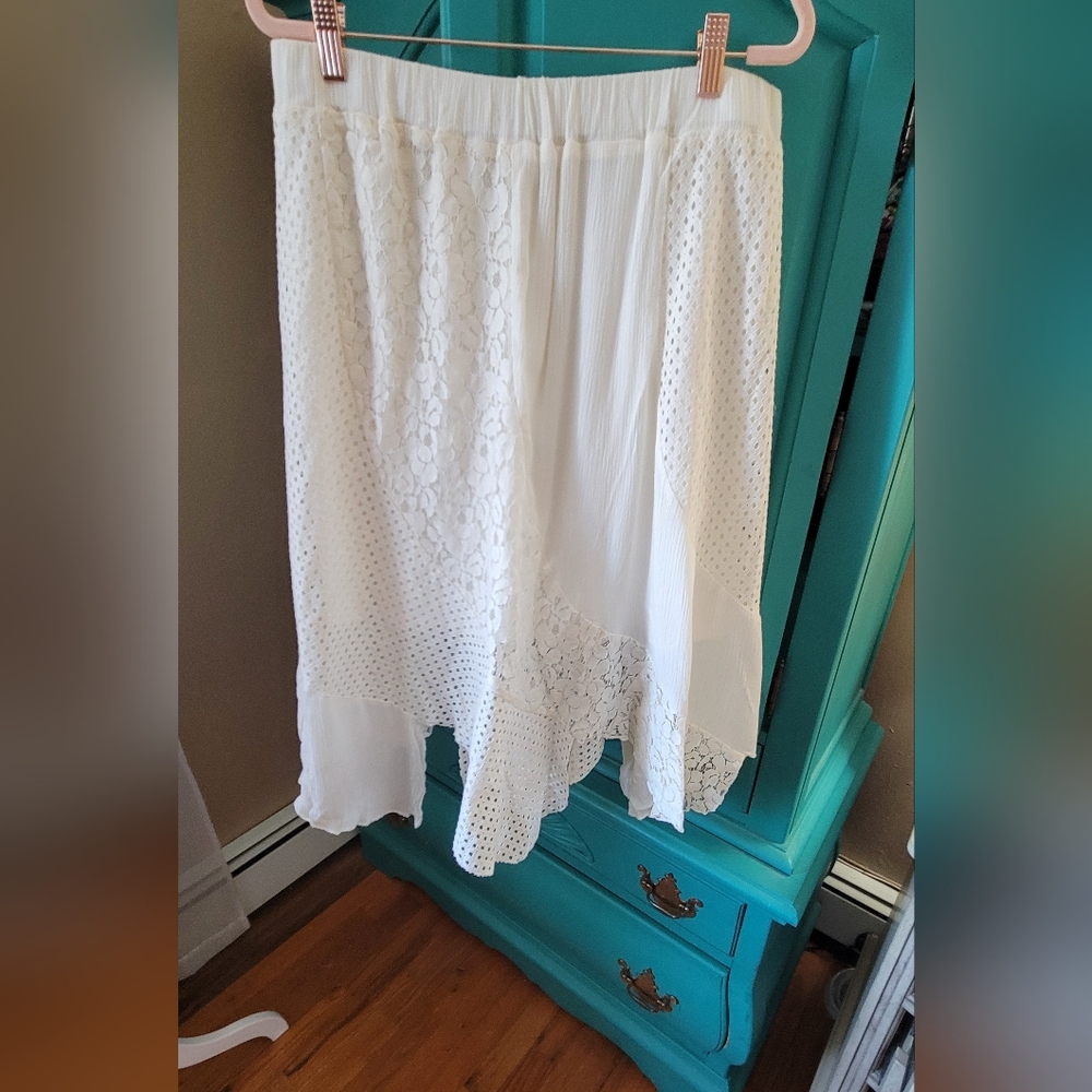 Asymmetrical White Lace Fairycore Boho Skirt